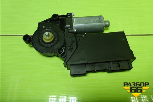 Моторчик стеклоподъёмника передний правый (3D1959792E) для Volkswagen Touareg c 2002-2010г (Туарег)