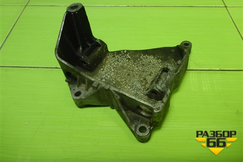 Кронштейн генератора (070903143C) для Volkswagen Touareg c 2002-2010г (Туарег)