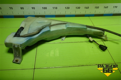 Бачок омывателя лобового стекла (7L0955453D) для Volkswagen Touareg c 2002-2010г (Туарег)