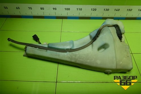Бачок омывателя лобового стекла (7L0955453D) для Volkswagen Touareg c 2002-2010г (Туарег)