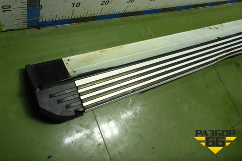 Подножка L=R для Volkswagen Touareg c 2002-2010г (Туарег)