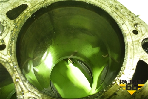 Блок двигателя (2.5л BAC) для Volkswagen Touareg c 2002-2010г (Туарег)