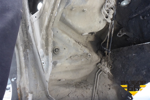 Лонжерон передний правый для Volkswagen Touareg c 2002-2010г (Туарег)