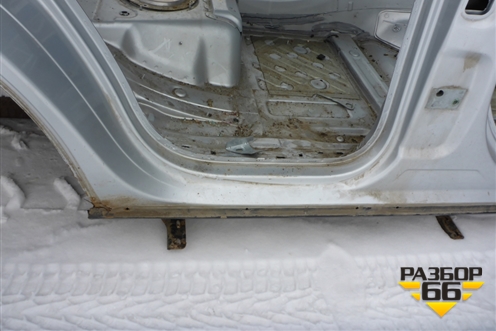 Порог со стойкой правый для Volkswagen Touareg c 2002-2010г (Туарег)