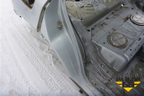 Крыло заднее правое для Volkswagen Touareg c 2002-2010г (Туарег)