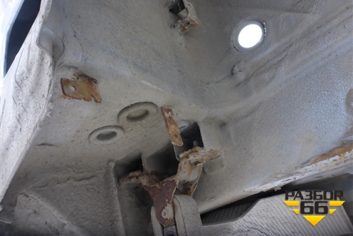 Крыло заднее правое для Volkswagen Touareg c 2002-2010г (Туарег)