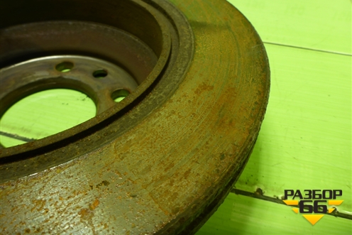 Диск тормозной задний вентилируемый для Volkswagen Touareg c 2002-2010г (Туарег)