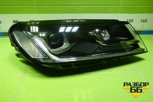 Фара правая (после 2015г ксенон без блока и лампы AFS) (7P1941034A) для Volkswagen Touareg с 2010-2018г (Туарег)