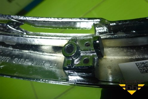 Накладка переднего бампера левая (нижняя после 2015г) (6407A143) для Mitsubishi Outlander с 2012-2024г (Аутлендер)