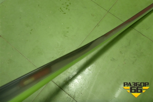 Молдинг крыши левый (над дверями) для Volkswagen Touareg c 2002-2010г (Туарег)