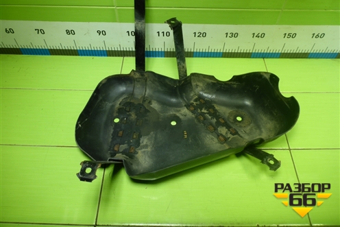 Защита топливного бака (правая) (7L0201974B) для Volkswagen Touareg c 2002-2010г (Туарег)