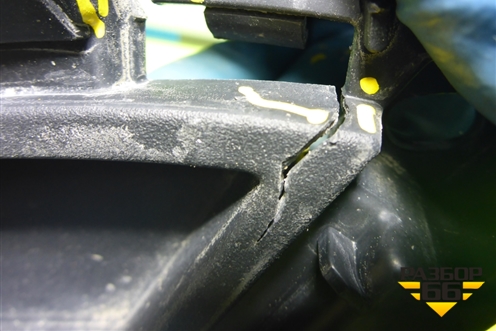 Решетка в передний бампер центральная (602003019AA) для Jaecoo J8 c 2024г (Джей8)