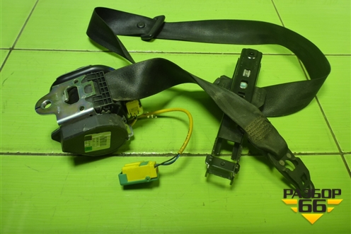 Ремень безопасности передний правый с пиропатроном (7L0857706H) для Volkswagen Touareg c 2002-2010г (Туарег)