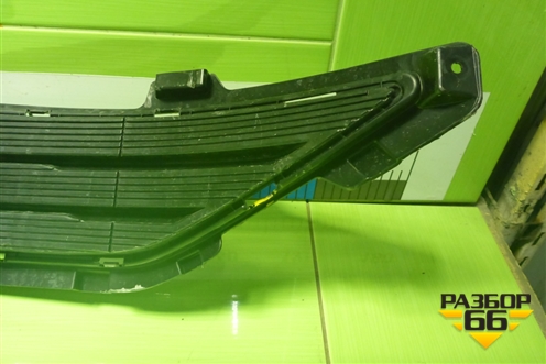 Решетка в передний бампер центральная (8889709619) для Geely Emgrand 7 (SS11) с 2021г (Эмгранд)