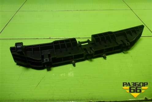 Кронштейн (пола багажника) (7L6864225) для Volkswagen Touareg c 2002-2010г (Туарег)