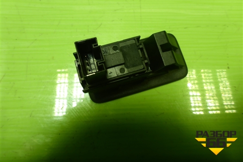 Кнопка стеклоподъёмника (7L6959851D) для Volkswagen Touareg c 2002-2010г (Туарег)