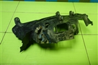 Кронштейн фары левой (7L0863483F) для Volkswagen Touareg c 2002-2010г (Туарег)