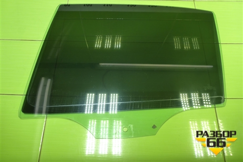 Стекло двери задней левой (лифтбек) для Skoda Octavia (A7) с 2013г (Октавия)