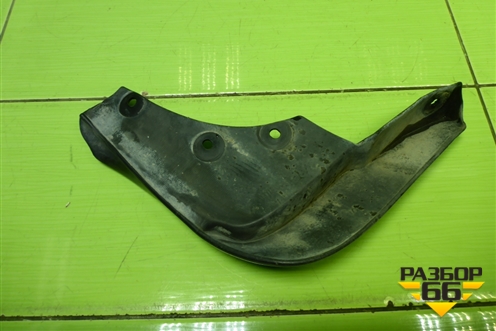 Брызговик передний правый (638505334R) для Nissan Terrano с 2014г (Терано)