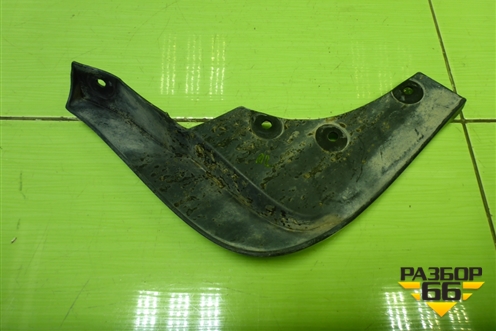 Брызговик передний левый (638535922R) для Nissan Terrano с 2014г (Терано)