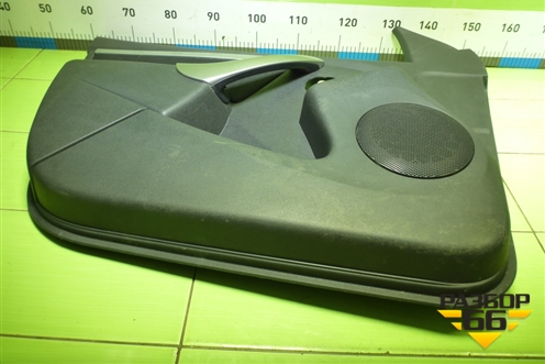 Обшивка двери передней левой под электрику (809011192R) для Nissan Terrano с 2014г (Терано)