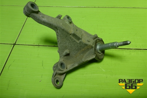 Кронштейн КПП (112533062R) для Nissan Terrano с 2014г (Терано)