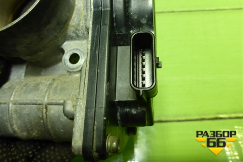 Заслонка дроссельная электрическая для Nissan Terrano с 2014г (Терано)