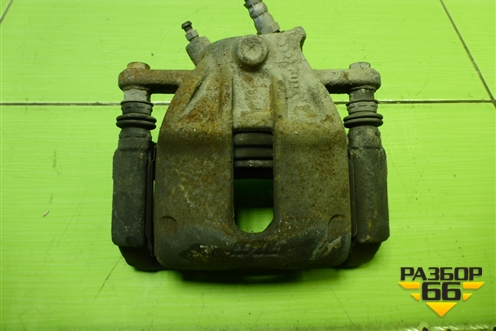 Суппорт передний правый для Nissan Terrano с 2014г (Терано)