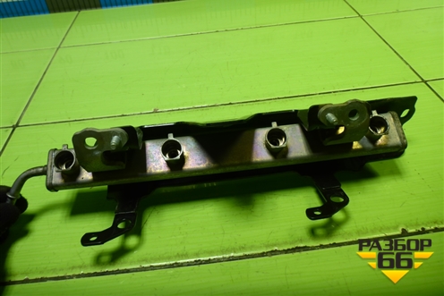 Рейка топливная рампа (1.6л H4MD438) для Nissan Terrano с 2014г (Терано)