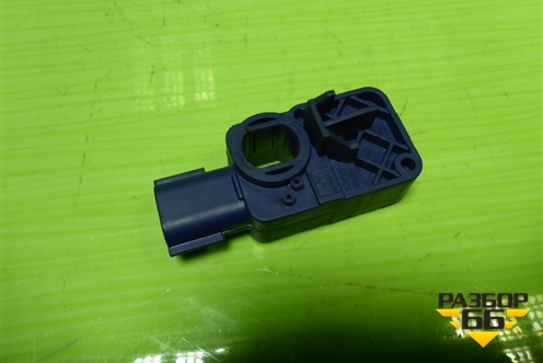 Датчик AIR BAG (988304337R) для Nissan Terrano с 2014г (Терано)