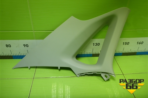 Обшивка стойки задняя верхняя левая (6RU867287) для Volkswagen Polo (седан) с 2010г (Поло)