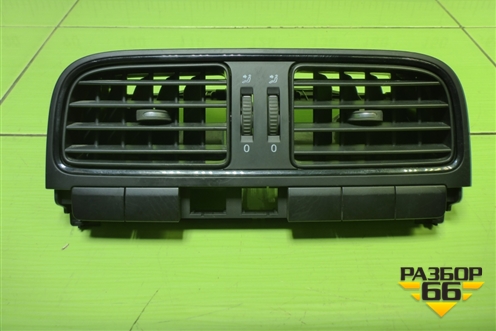 Дефлектор воздушный центральный (6RU819728) для Volkswagen Polo (седан) с 2010г (Поло)