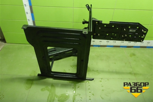 Ящик инструментальный внутри  правый (AZ16D457000036) для Sitrak C7H (С7Н)