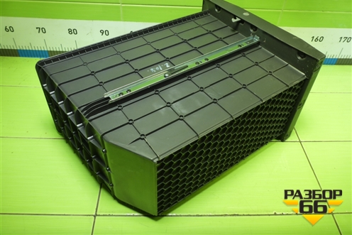 Ящик для вещей  (AZ16D257000016) для Sitrak C7H (С7Н)