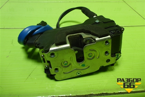 Замок двери правой  (AZ16D234002002) для Sitrak C7H (С7Н)