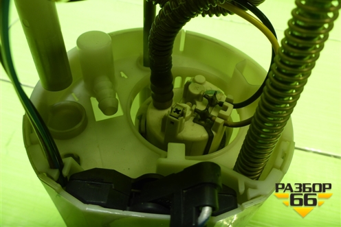 Насос топливный электрический (6RU919051F) для Volkswagen Polo (седан) с 2010г (Поло)