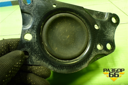 Опора двигателя правая (6Q0199262AT) для Volkswagen Polo (седан) с 2010г (Поло)