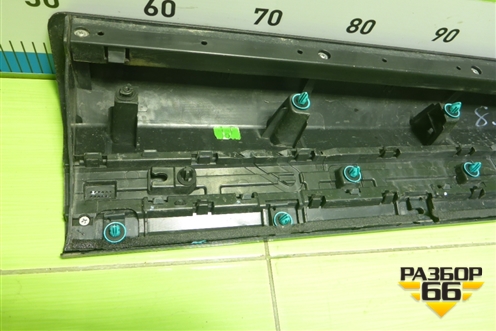 Накладка двери передней правой (609001741AA) для Exeed LX с 2019-2024г (ЛХ)