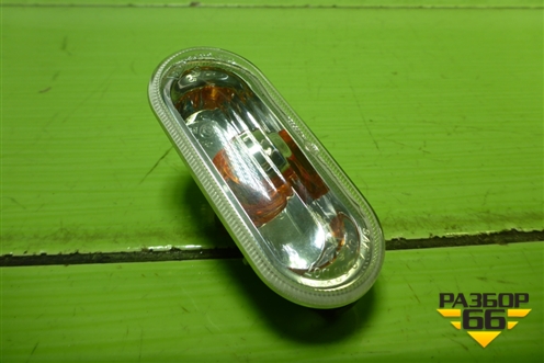 Повторитель на крыло (7E0949117B) для Volkswagen Polo (седан) с 2010г (Поло)