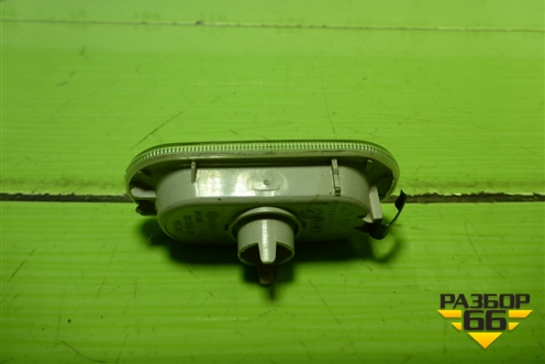 Повторитель на крыло (7E0949117B) для Volkswagen Polo (седан) с 2010г (Поло)