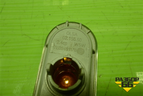 Повторитель на крыло (7E0949117B) для Volkswagen Polo (седан) с 2010г (Поло)