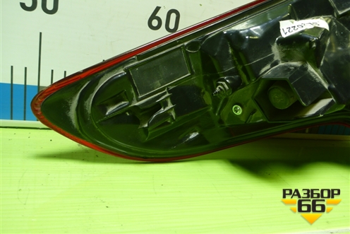 Фонарь задний наружный правый (после 2019г) (26550HV00A) для Nissan Qashqai (J11E) с 2013г (Кашкай)