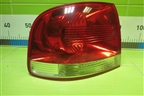 Фонарь задний наружный левый (до 2007г) (7L6945095K) для Volkswagen Touareg c 2002-2010г (Туарег)