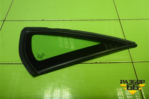 Стекло глухое правое для Volkswagen Polo (седан) с 2010г (Поло)