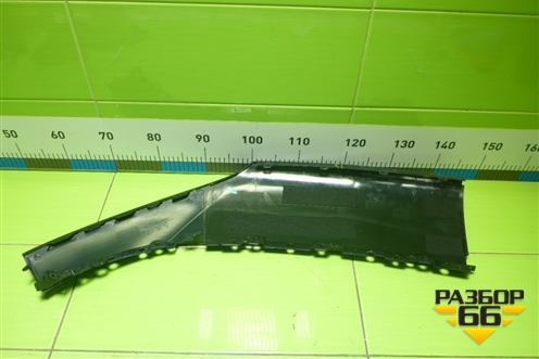 Накладка на решетку радиатора правая (8401672HF01A) для Hongqi H5 с 2022-2025г