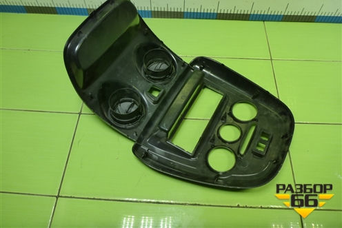 Накладка на торпедо (центральная) (8450005984) для VAZ Granta/Гранта