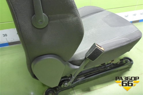 Сиденья комплект (AIR BAG подогрев, хетчбэк) для Ford Focus 3 с 2011г (Фокус)