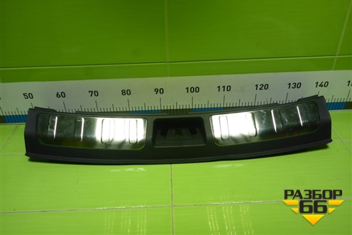 Обшивка багажника на заднюю панель (6600003585) для Geely Atlas Pro с 2019г (Атлас Про)