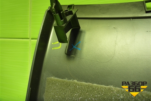 Обшивка стойки центральная нижняя правая (BM51A243W06ADW) для Ford Focus 3 с 2011г (Фокус)