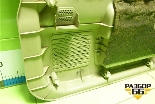 Обшивка двери передней левой под электрику (809013U000) для Nissan Cube с 2002-2008г